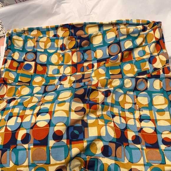 LuLaRoe Maxi Skirt. Wide waist very stretchy 2X - Picture 3 of 3
